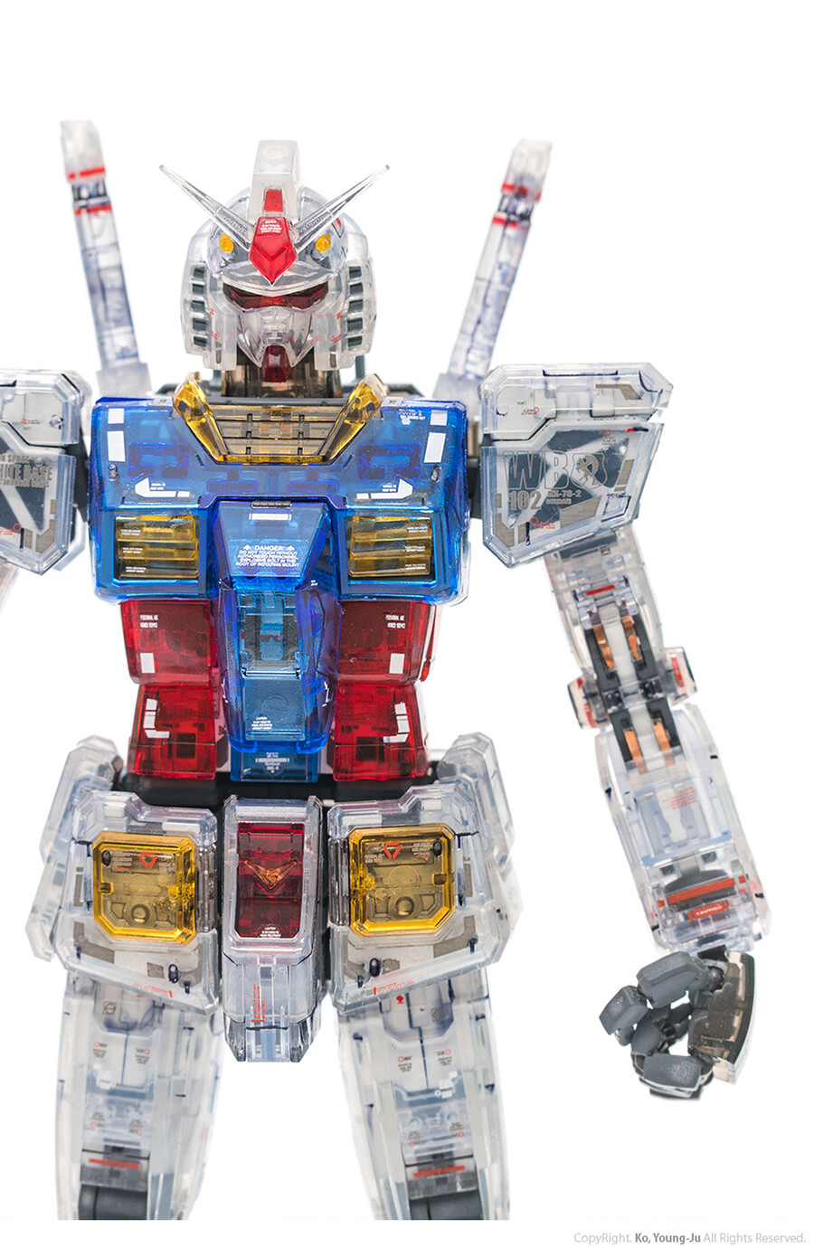 MG 퍼스트 건담 3.0 클리어 컬러 (RX-78-2 Gundam) 리뷰_24.jpg