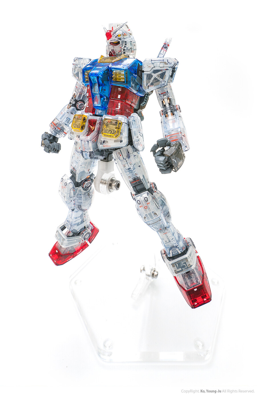 MG 퍼스트 건담 3.0 클리어 컬러 (RX-78-2 Gundam) 리뷰_42.jpg