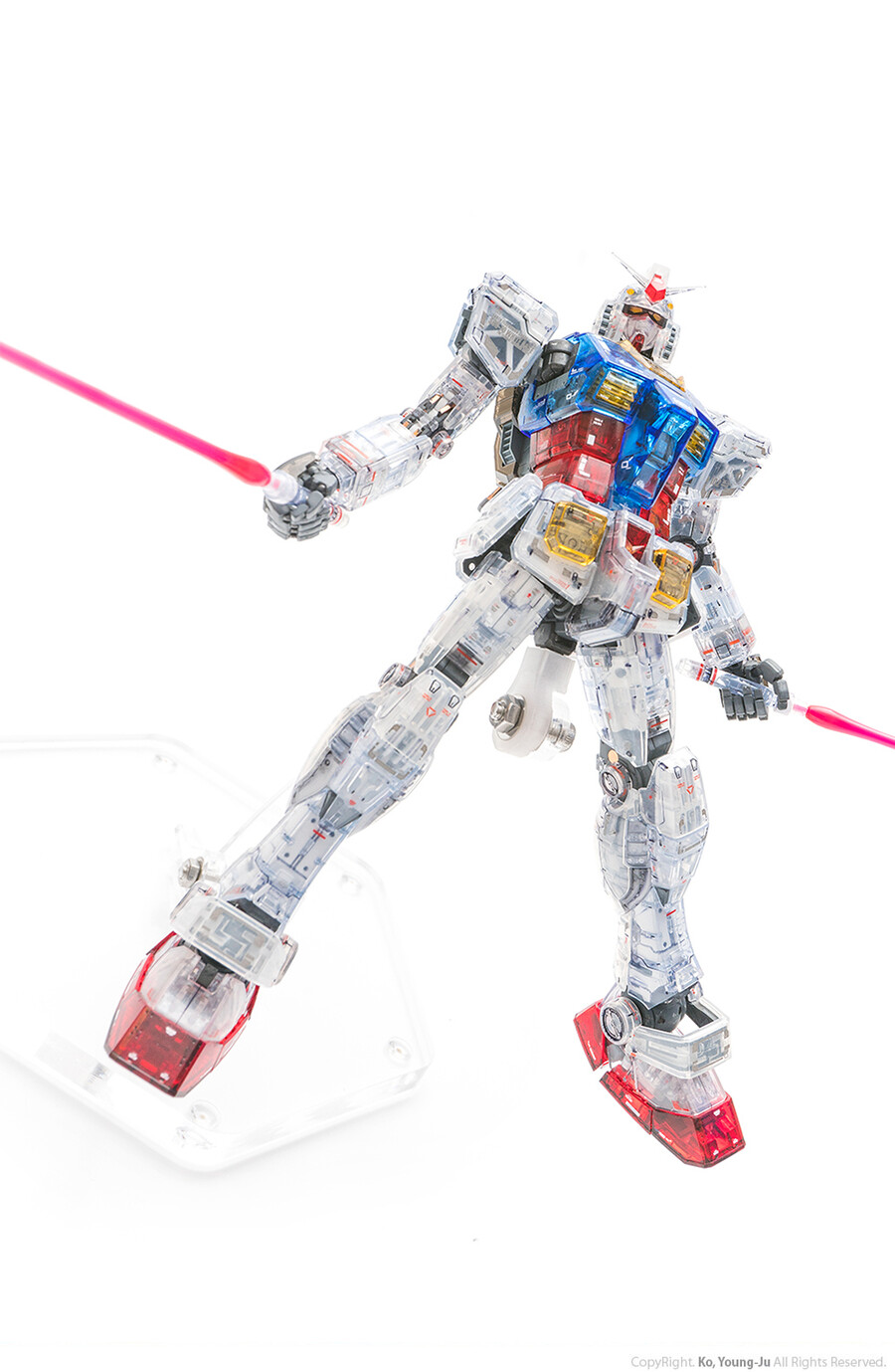 MG 퍼스트 건담 3.0 클리어 컬러 (RX-78-2 Gundam) 리뷰_73.jpg