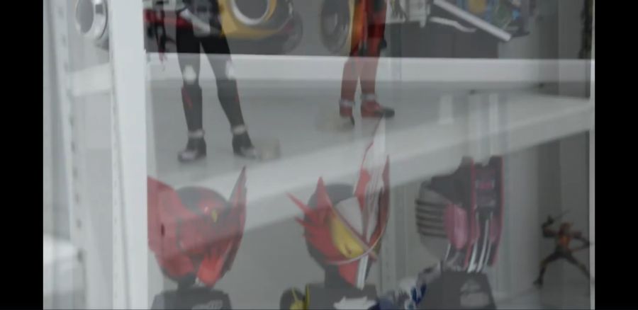 [가면라이더 리바이스] 직장에서 취미 생활을 즐길 경우_4.jpg