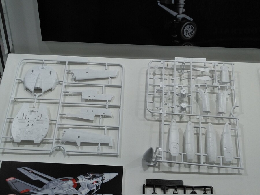 [맥스팩토리] 마크로스 1/72 VF-1 파이터 발키리 전시 추가 이미지_2.jpeg