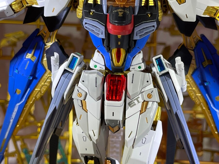 [반다이] MGEX 스트라이크 프리덤 건담 전시사진_24.jpg