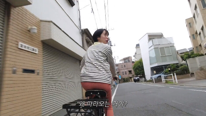 [가면라이더 리바이스] 여장한 악마가 따라다닌다_1.png