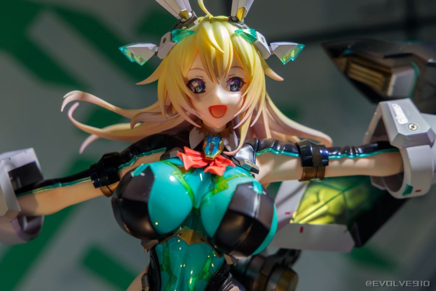 [Vertex] 오빗 걸즈 - 피오나 풀문 전시 사진_10.jpg