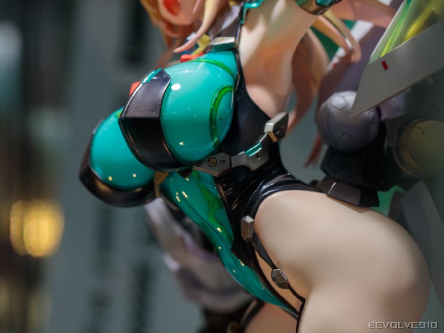 [Vertex] 오빗 걸즈 - 피오나 풀문 전시 사진_31.jpg