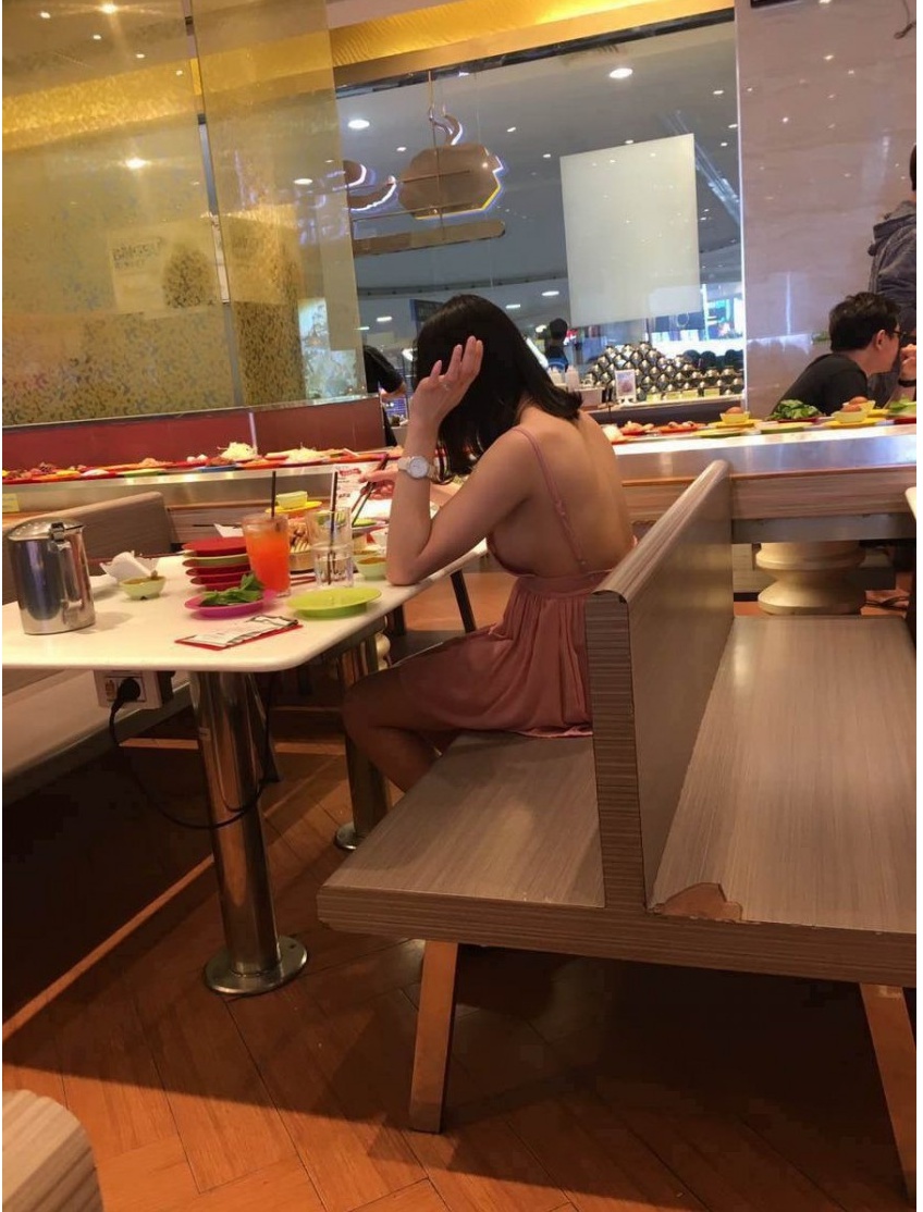 회전초밥녀_1.jpg