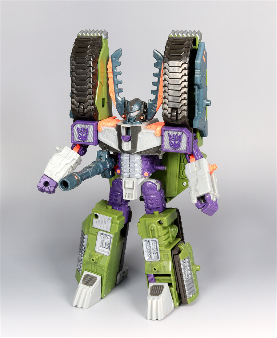 DX MD01 파괴대왕 메가트론