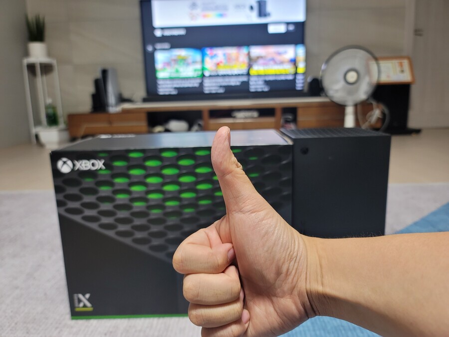 드디어 저도 구매. 엑스박스 시리즈 엑스입니다._9.jpg