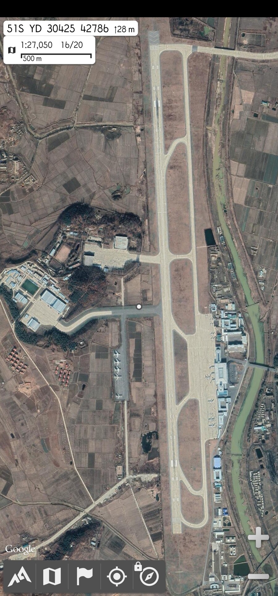 스크롤주의) 할일없어서 북한 활주로 털어봄_4.jpg