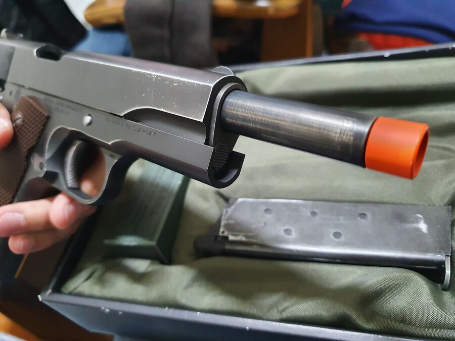 콜트 m1911a1 빈티지 작업했네요~_2.jpg