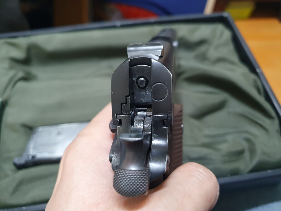 콜트 m1911a1 빈티지 작업했네요~_7.jpg
