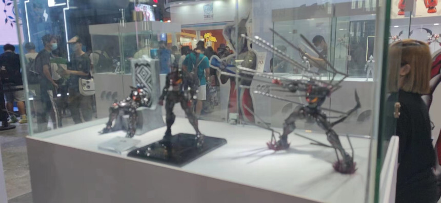 [CCS토이즈] 천원돌파 그렌라간 - 라젠간 채색 샘플 전시_3.jpg