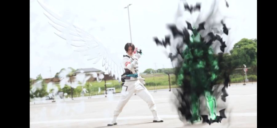 [가면라이더 리바이스] 저가 코스프레가 아닌 livevil_16.jpg