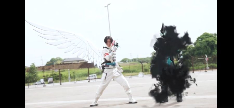 [가면라이더 리바이스] 저가 코스프레가 아닌 livevil_19.jpg