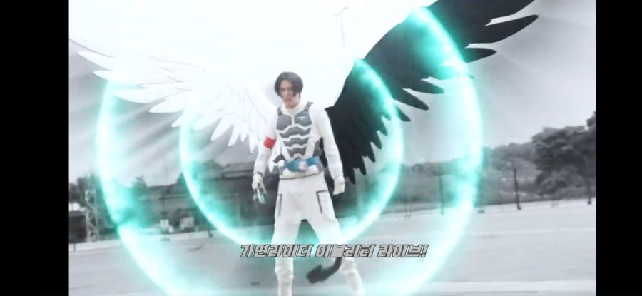 [가면라이더 리바이스] 저가 코스프레가 아닌 livevil_23.jpg