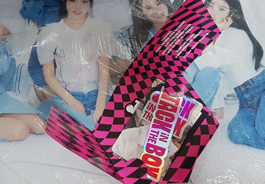 j-hope(제이홉) - Jack In The Box_5.jpg