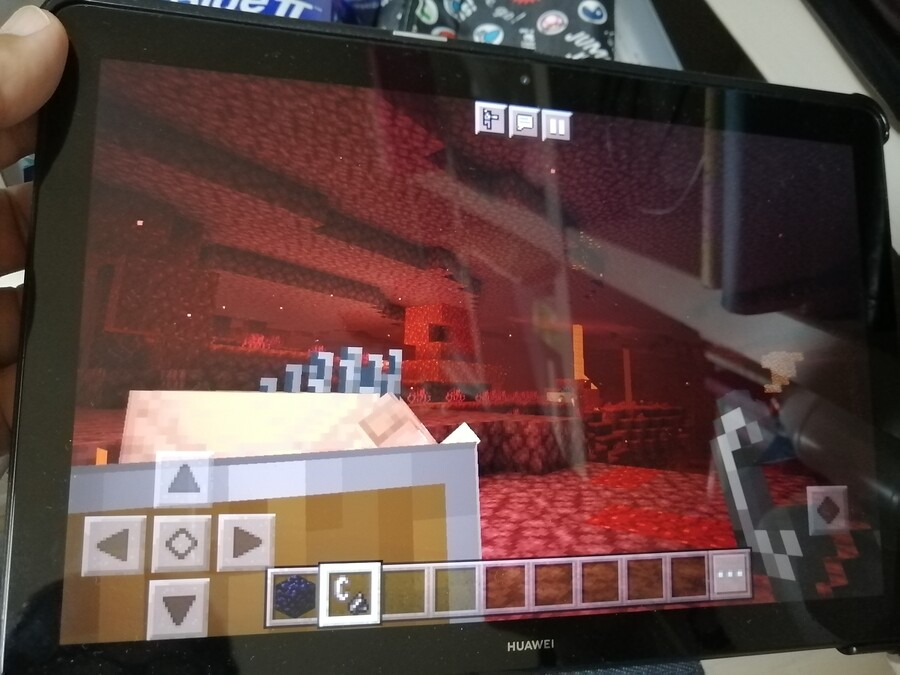 마인크래프트에서 아들이 만든 섬이 사라졌다고 하는데요_1.jpg