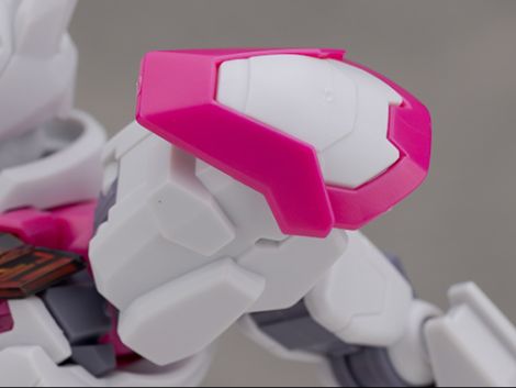 HG 1/144 건담 르브리스 해외 리뷰_30.jpg