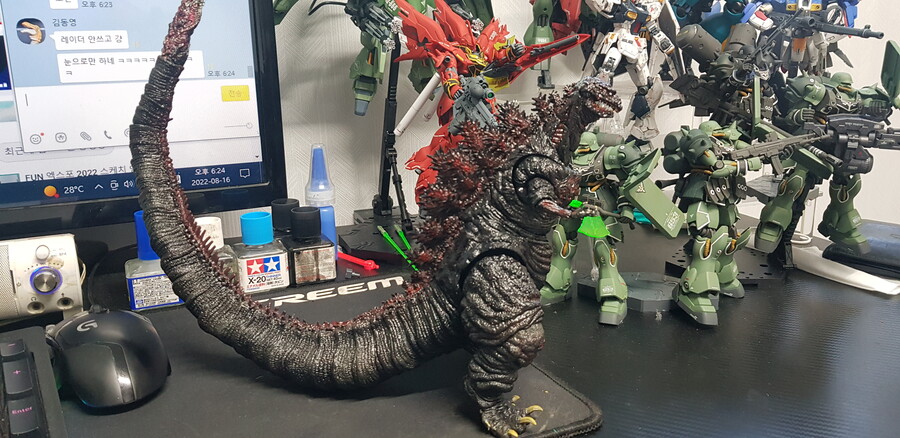 반다이 몬스터아츠 신고질라 (도색작)_10.jpg