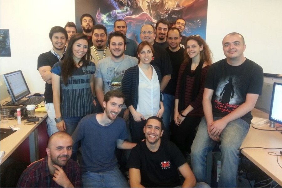 [라이엇게임즈] 튀르키예 최초의 라이어터가 세계 각지에서 커뮤니티를 만들기까지_2.jpg