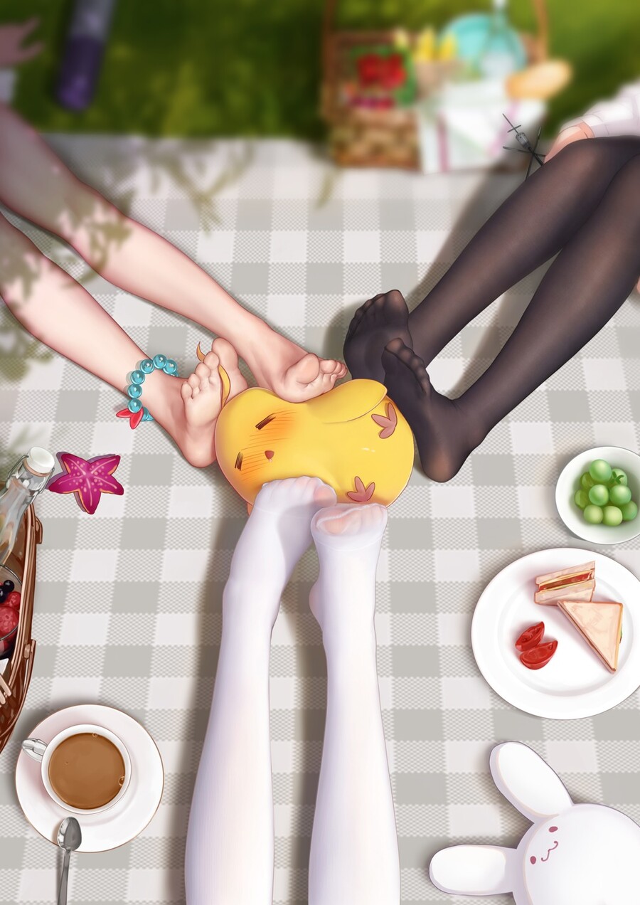 여자 발 보고 꼴린다는 놈들 특징.jpg_19.jpg