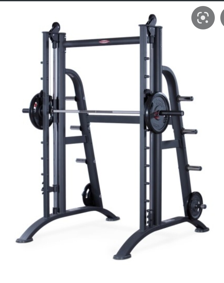 스미스머신으로 벤치프레스할때 눈감고 해도 됨