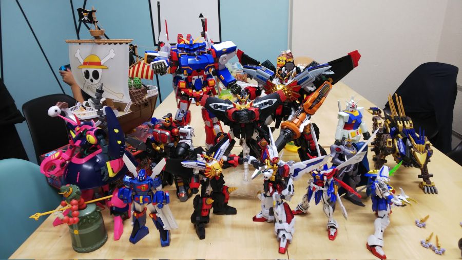 RG 가오가이가 & 프라 계열 비교 사진 (골반 이동 사진 존재)_4.jpg