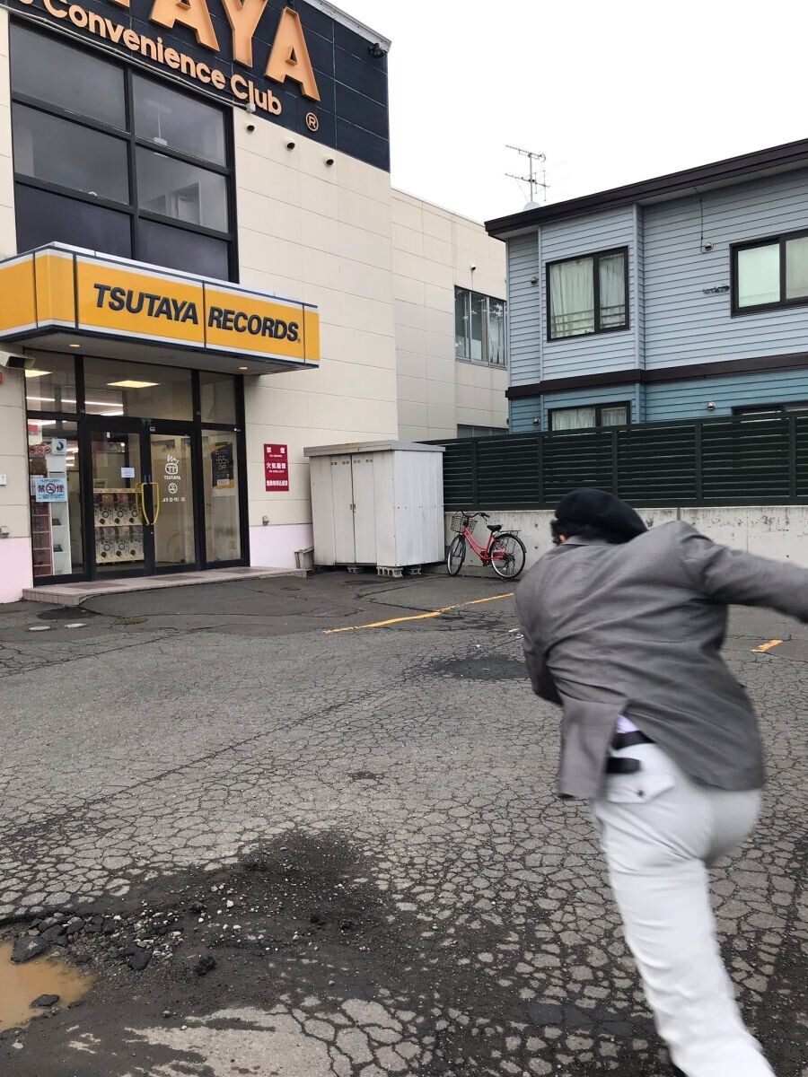 호에로펜) 주인공과 작가는 동일인물이 아닙니다_13.jpeg