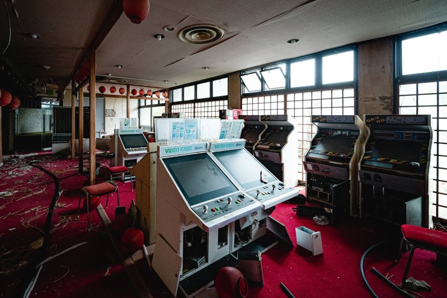 일본, 폐업한 여관(료칸)의 오락실♨️🕹️_1.jpg