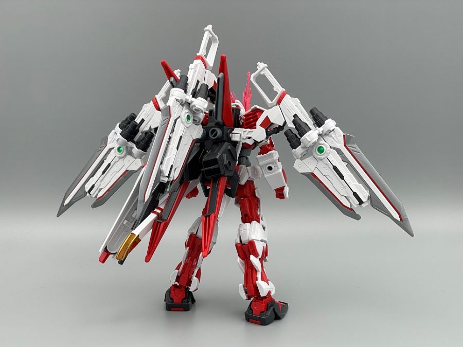 HG 1/144 아스트레이 레드 드래곤 샘플 소개_2.jpg
