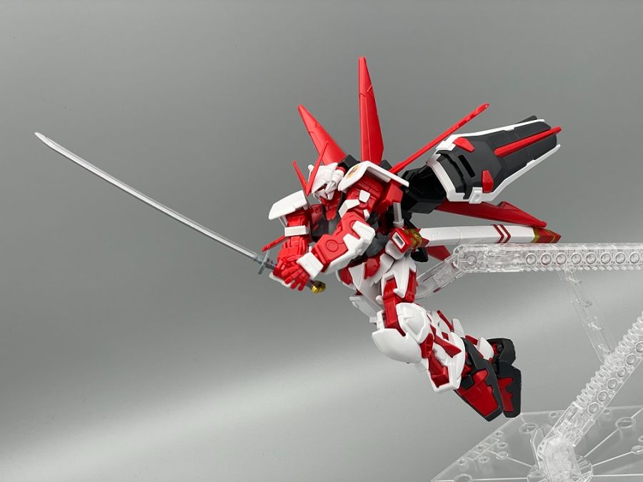 HG 1/144 아스트레이 레드 드래곤 샘플 소개_37.jpg