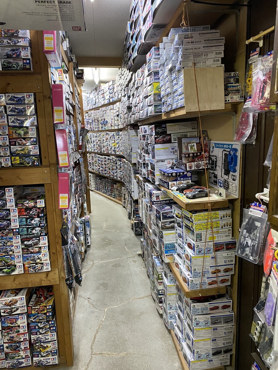 온라인 쇼핑이 채워주지 않는 감성_1.jpg