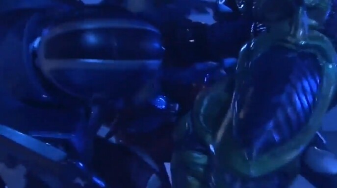 [가면라이더 카부토] 그릴러스 웜과의 최후의 대결_3.jpg