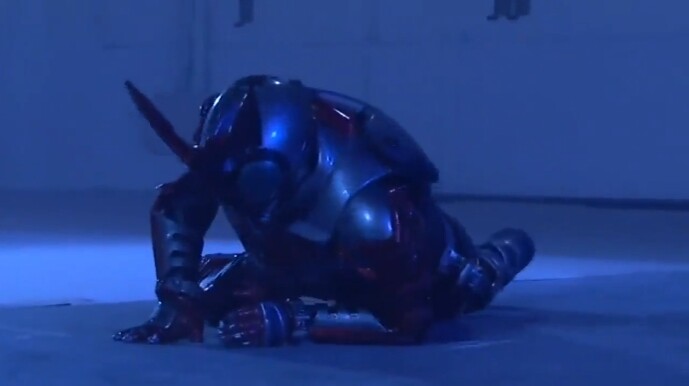 [가면라이더 카부토] 그릴러스 웜과의 최후의 대결_9.jpg