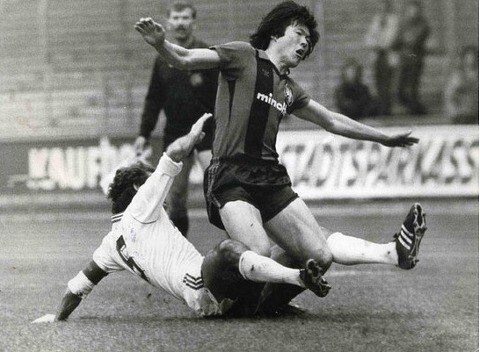 ???: 차범근… 건드리면… 다 죽인다…_2.jpeg