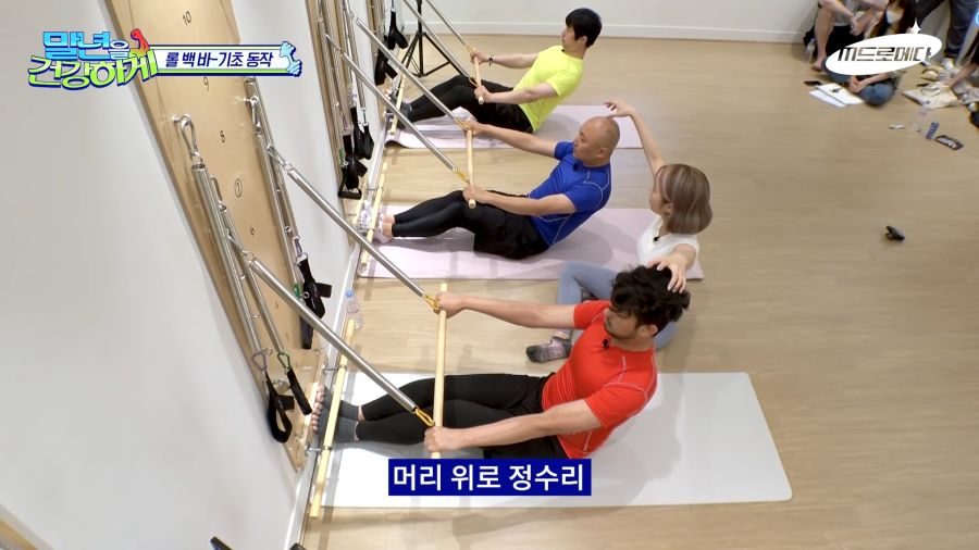 양말벗겨진 주호민_2.png