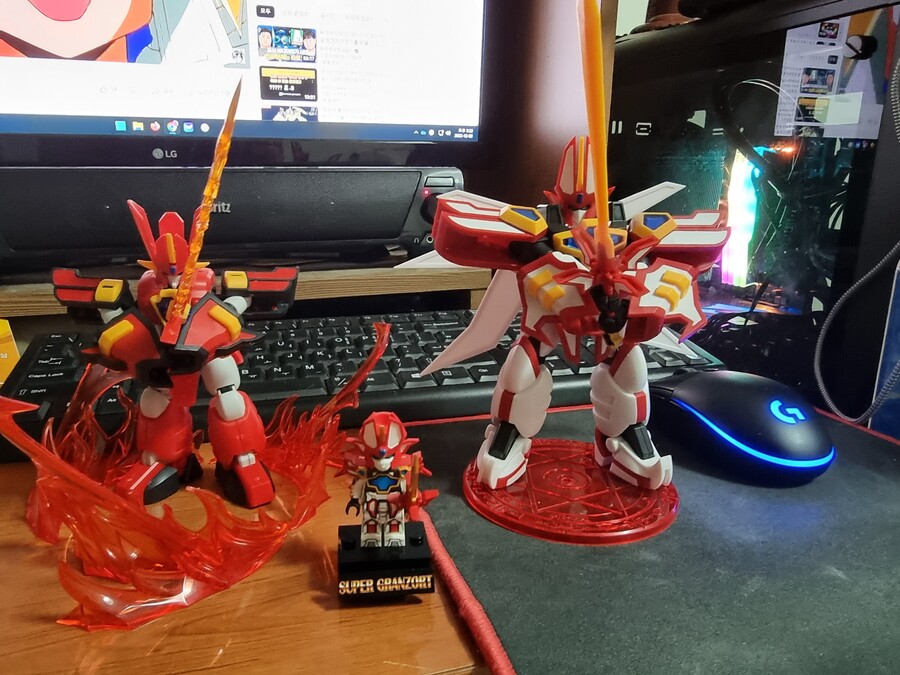 그랑죠)드뎌 하나 조립 했다_1.jpg