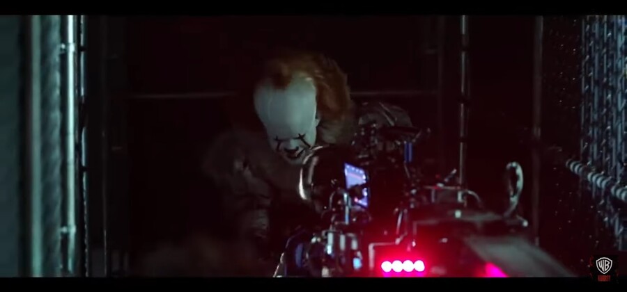 공포영화) 영화 촬영장에서 밝은 분위기 만드려고 노력한 배우 ㅋㅋㅋ_3.jpg