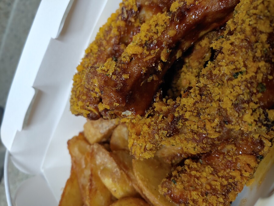 bhc 이제는 등갈비맛집입니다 bhc 레드킹폭립 후기