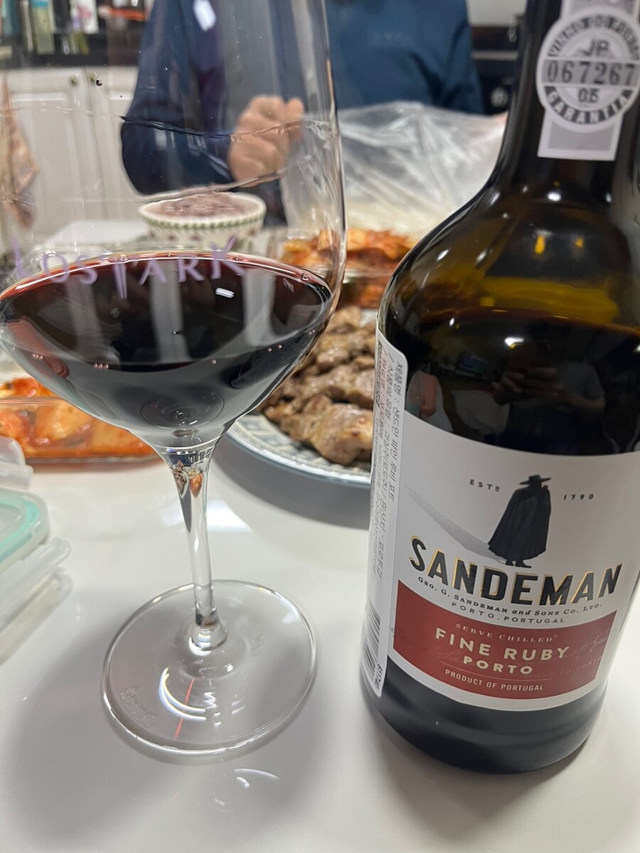 와인) 포트와인 첨 먹어봤다_1.jpg