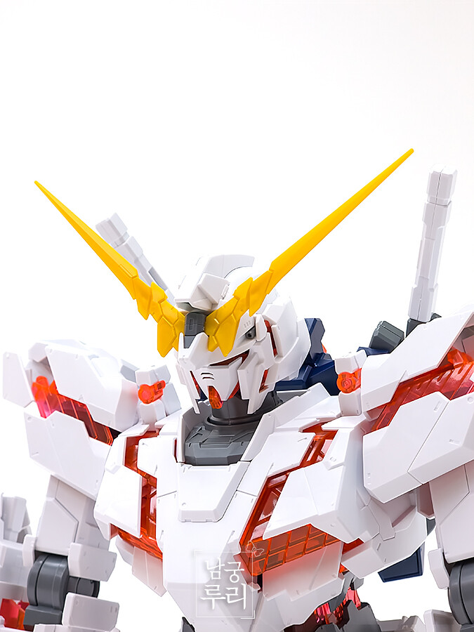 (스압) 건프라 뉴비 남궁루리의 네 번째 완성작, 유니콘 건담 메가사이즈 (DM)_18.jpg