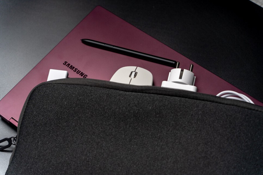 초 경량 노트북 인텔® Evo™ 플랫폼 기반 갤럭시북 2 프로 360 언박싱_10.png