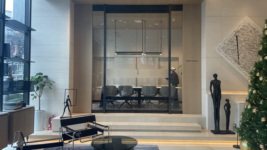 10만원에 랍스터 무제한 실화임?_3.jpg