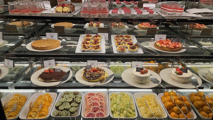 10만원에 랍스터 무제한 실화임?_22.jpg