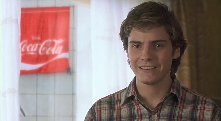 헬무트 제모가 엄마한테 구라까는데 박평식 8점인 영화_12.jpg