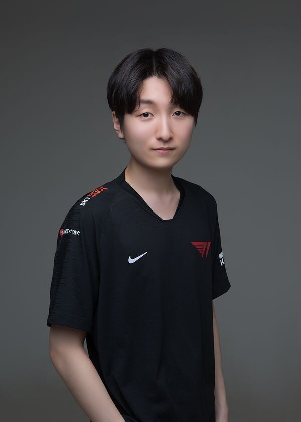 에이펙스) 에펙은 안하고 안봐도 샐리는 관심가졌음_1.jpg
