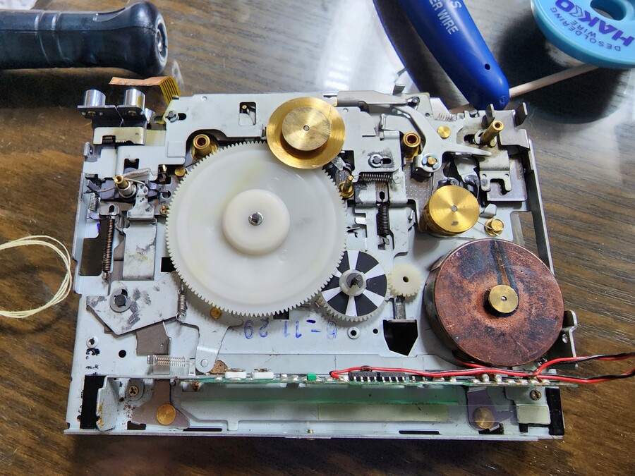 카세트)버튜버) 오랫만에 카세트 플레이어 수리함_5.jpg