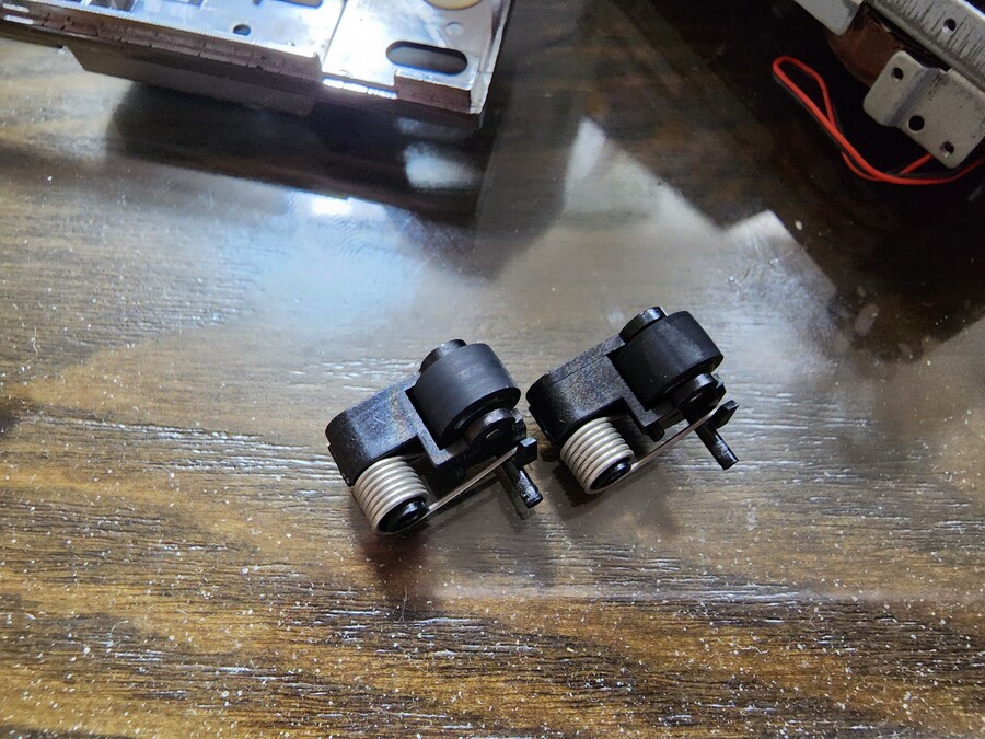 카세트)버튜버) 오랫만에 카세트 플레이어 수리함_7.jpg