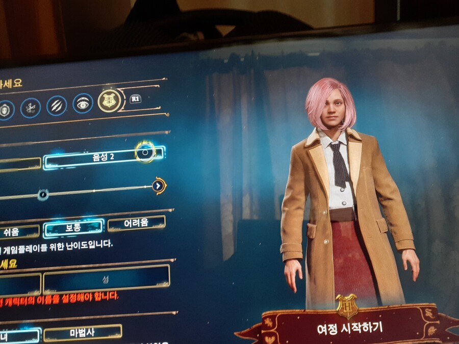 5시간 플레이 소감 겸 질문_1.jpg