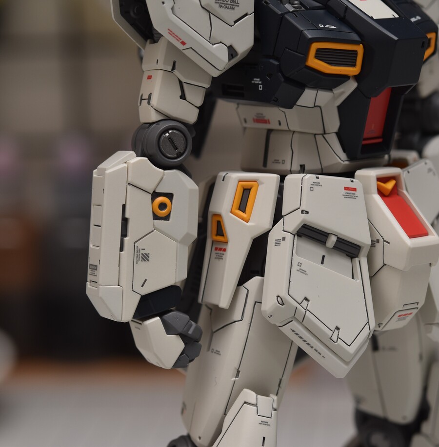 ﻿[RG] 뉴건담 RX-93 v Gundam_16.jpg